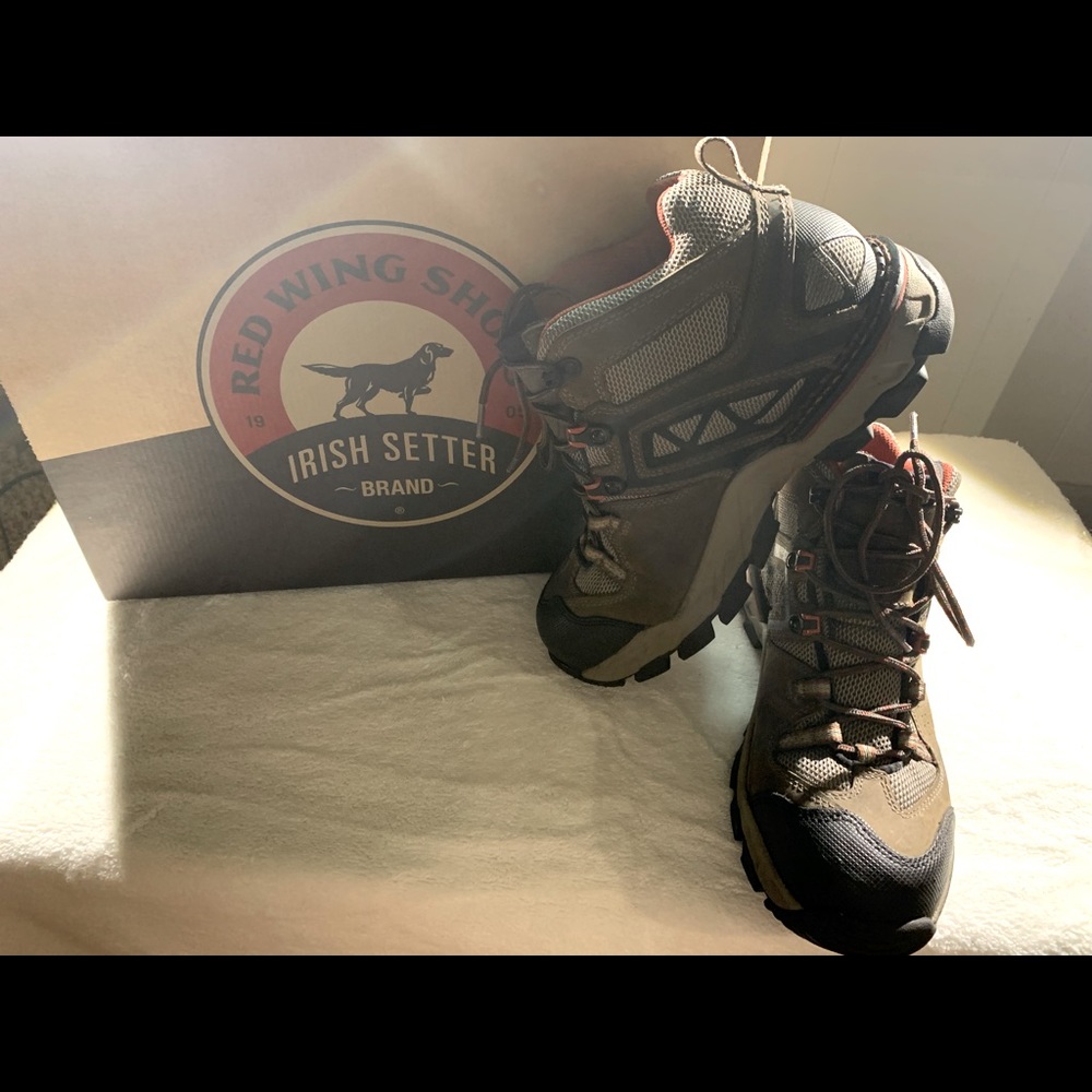 Red wings shoes
